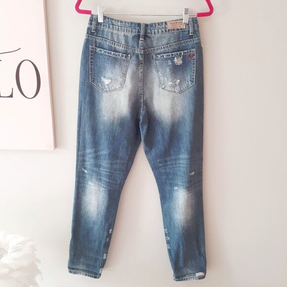 EUC Velvet Heart blue dark wash high rise straight leg embroidered denim jeans - Picture 13 of 13
